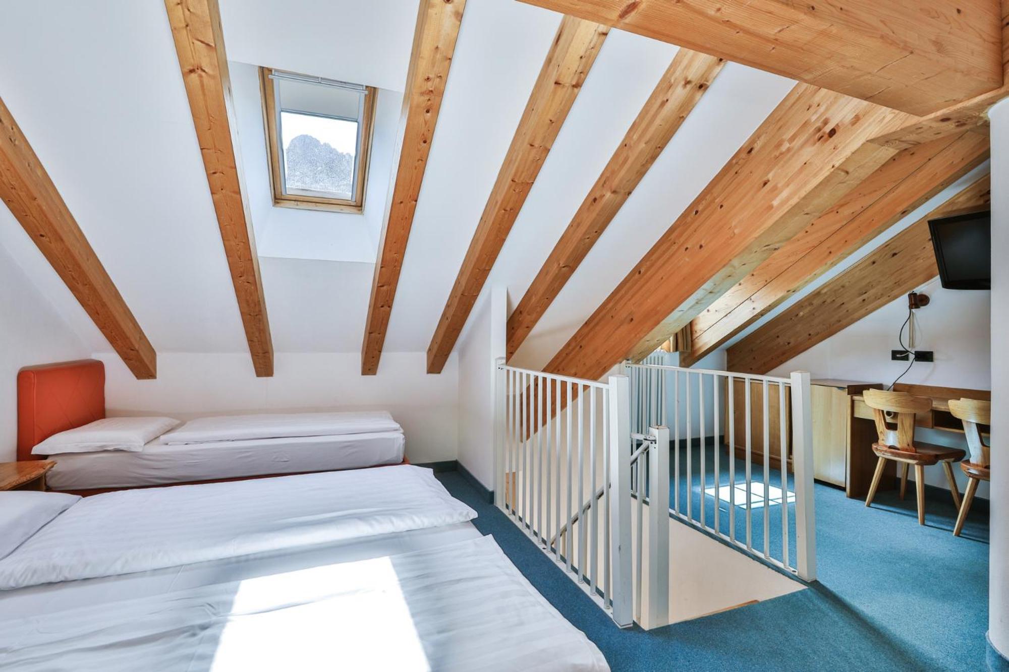 Mytime Hotels Savoy Vigo di Fassa Szoba fotó